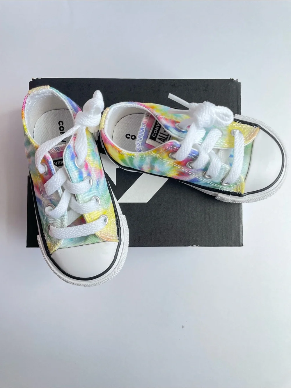 Converse Kids' Rainbow Tie-Dye Low Top Sneakers - White Laces